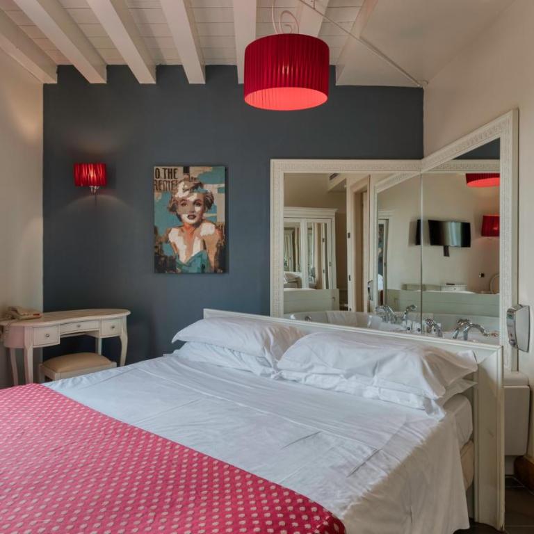 Hotel Fiera Di Brescia - Camera Matrimoniale con Vasca Idromassaggio - 1