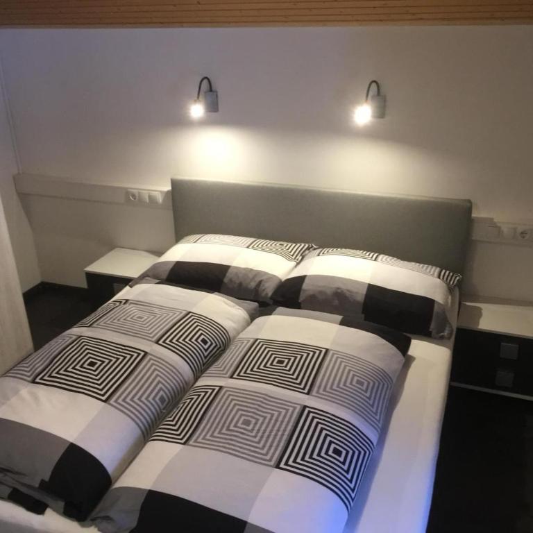 Haus Bergblick - Apartment mit 1 Schlafzimmer und Dusche - 18