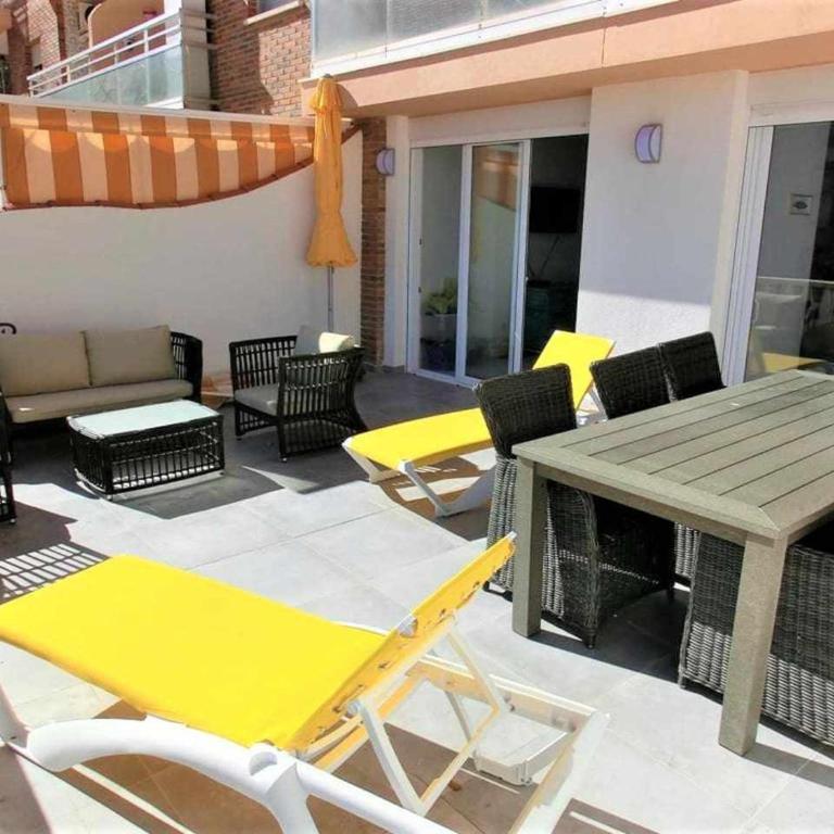 0E M2 1ª línea con Terraza grande y vistas al mar - Two-Bedroom Apartment - 3