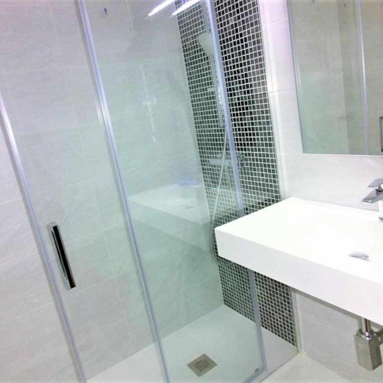 0E M2 1ª línea con Terraza grande y vistas al mar - Two-Bedroom Apartment - 14