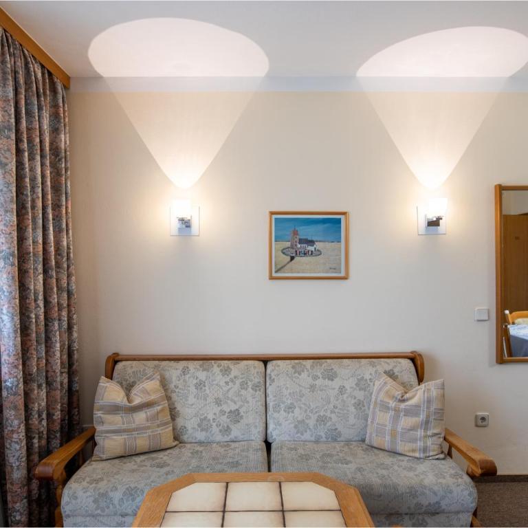 Appartementhaus Kastanie - Doppelzimmer mit Balkon - 18