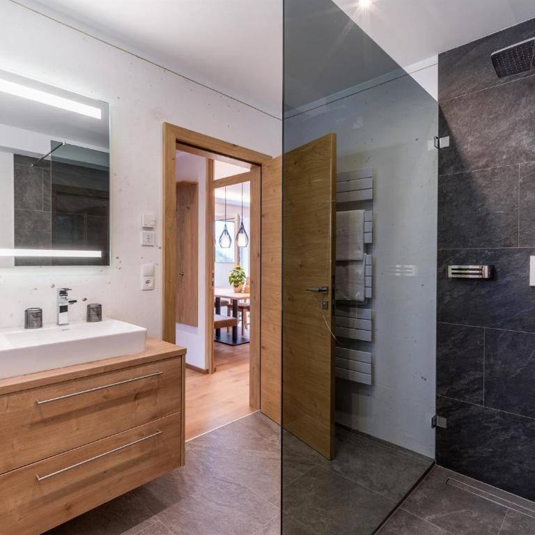 Apart Painting - Two-Bedroom Apartment - 5