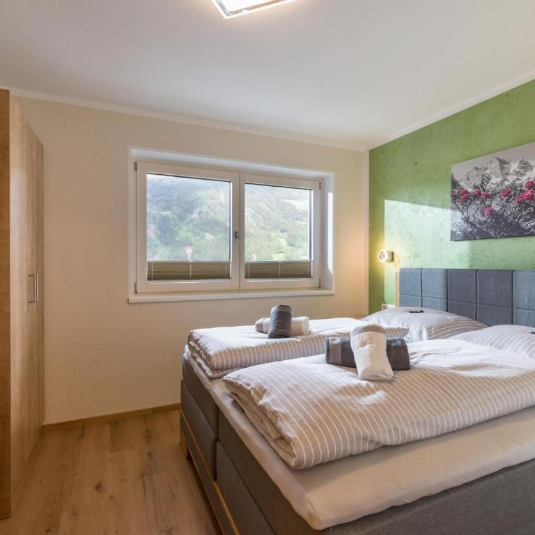 Apart Painting - Two-Bedroom Apartment - 11