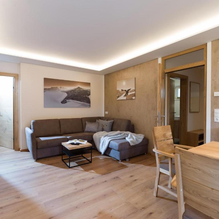 Apart Painting - Two-Bedroom Apartment - 13