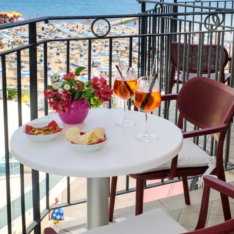 Hotel Manila - Petite Chambre Double ou Lits Jumeaux avec Vue Latérale sur Mer - 6