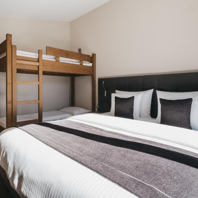VAYA Terrazena Serfaus - Two-Bedroom Deluxe Apartment - 1