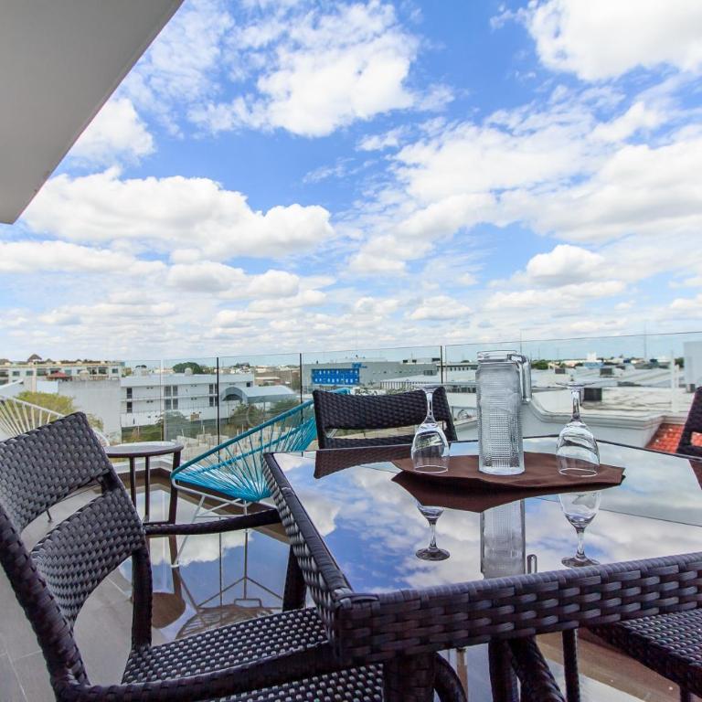 A-Nah Apartments, Rooftop Pool, walking distance to 5th avenue - Apartment with Terrace - 26