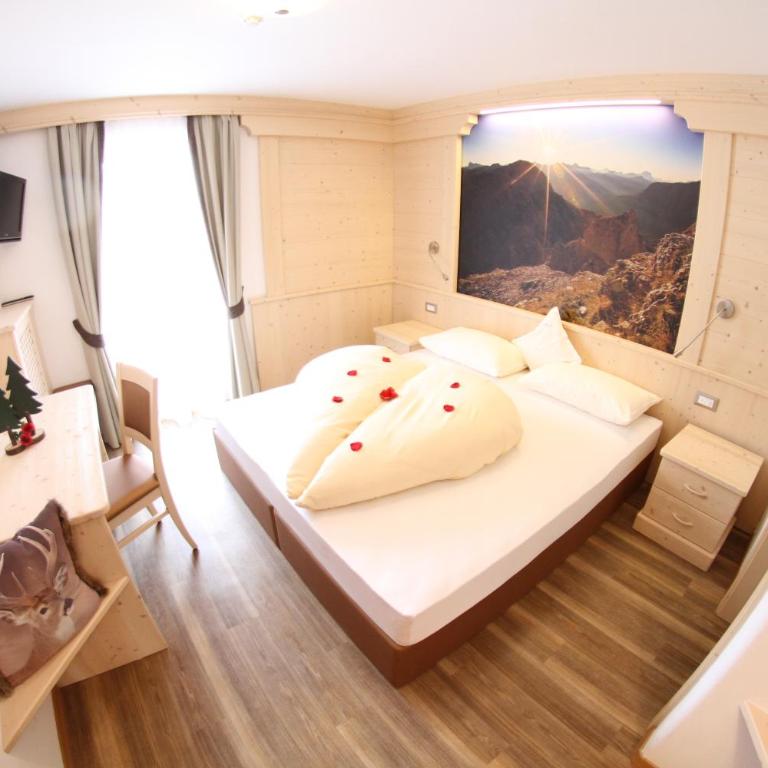 Hotel Val - Camera Matrimoniale con Balcone - 1