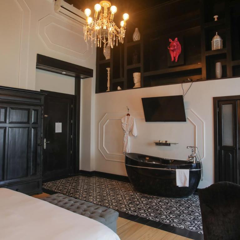 Quinta Esencia - Suite con balcón - 12