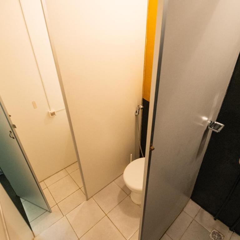 Mundaka Hostel y Bar - Habitación Doble con baño privado - 9