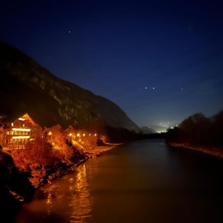 Fanky Guided Sport & Outdoor Experience - Hostel & Appartementhaus - Rafting&Canyoning - Apartment mit 1 Schlafzimmer - 4