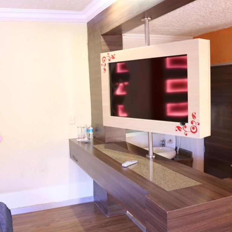 Motel Primavera - Deluxe Room - 2