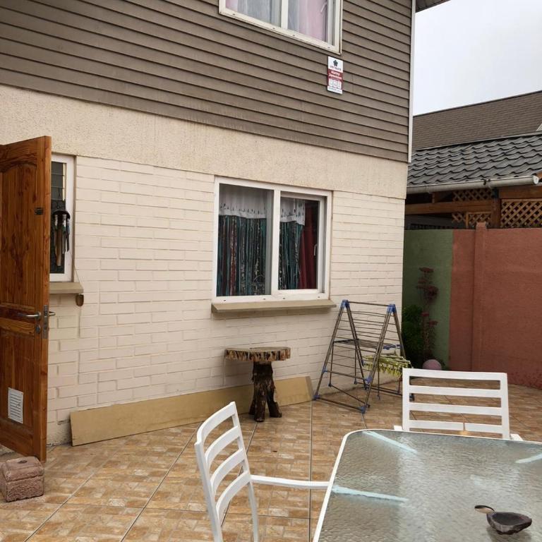 Comoda y amplia casa en sector residencial - Three-Bedroom House - 17