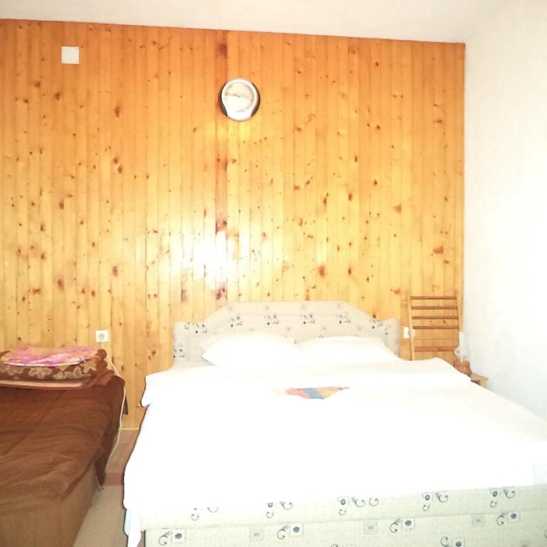 Apartments Zekovic - Two-Bedroom Apartment - 5