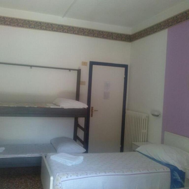 Atene Albergo Riccione - Camera Quadrupla - 5