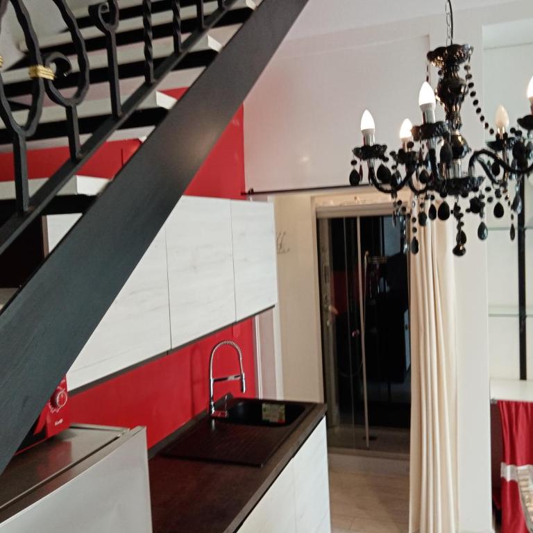 Einaudi 56 Guest House - Appartamento con 1 Camera da Letto - 2