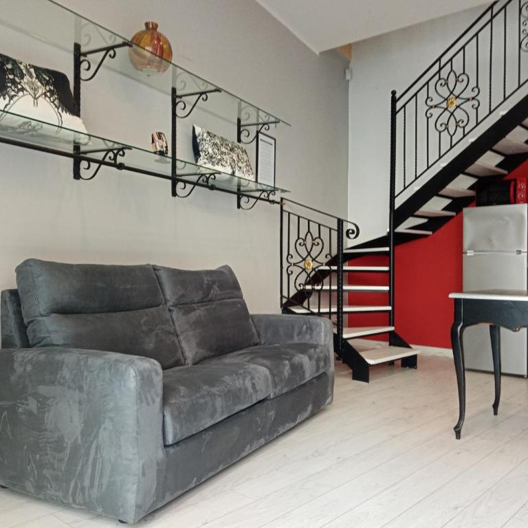 Einaudi 56 Guest House - Appartamento con 1 Camera da Letto - 5