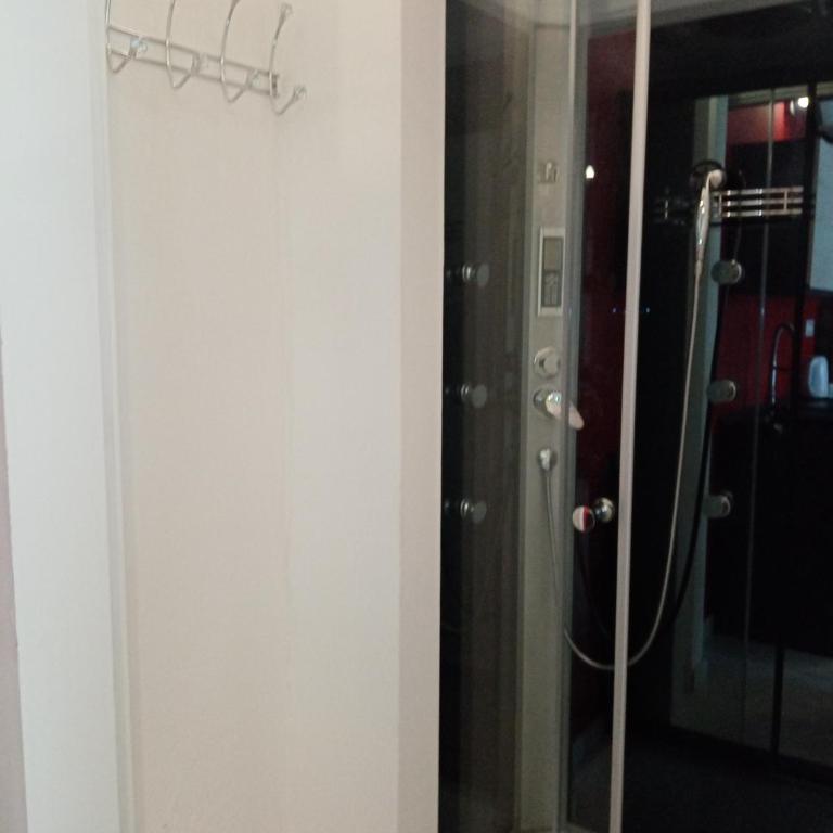Einaudi 56 Guest House - Appartamento con 1 Camera da Letto - 26