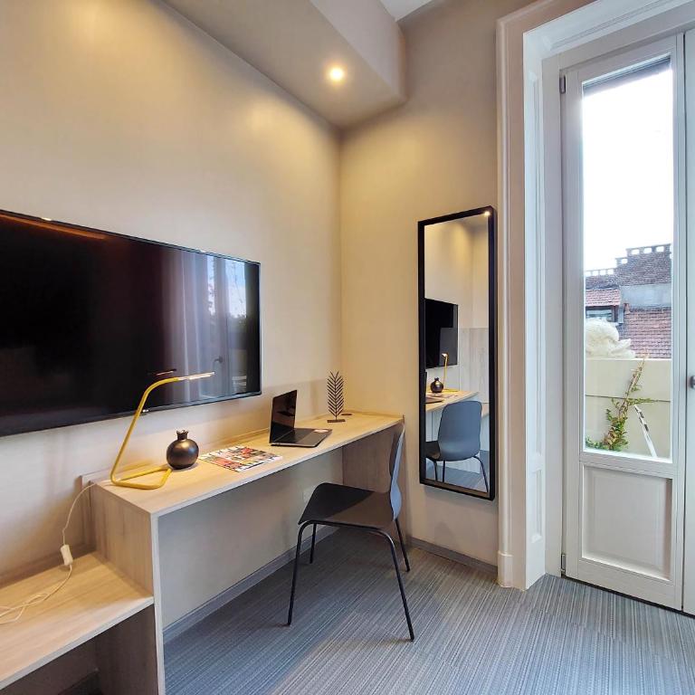 Vico Fashion District - Double Room - 7