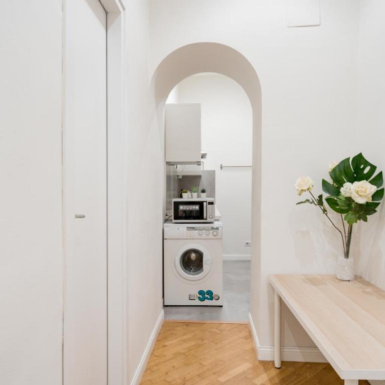 FAMM Apartments - Charming and cozy Flat at Pantheon - Two-Bedroom Apartment - 8
