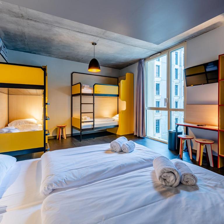 MEININGER Hotel Bordeaux Gare Saint-Jean - Hébergement 6 Lits - 1