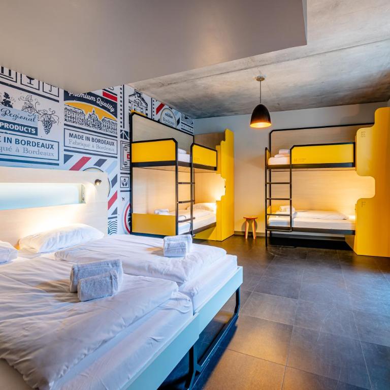 MEININGER Hotel Bordeaux Gare Saint-Jean - Chambre avec 5 Lits - 4