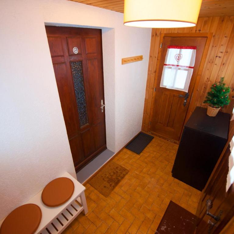 Chalet spa avec terrasse et vue alpine - Apartment mit 2 Schlafzimmern mit Balkon und Terrasse - 54
