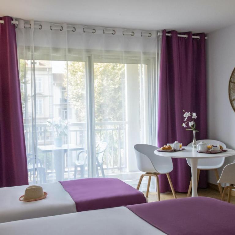 Hotel Chambord - Chambre Triple de Luxe - 5