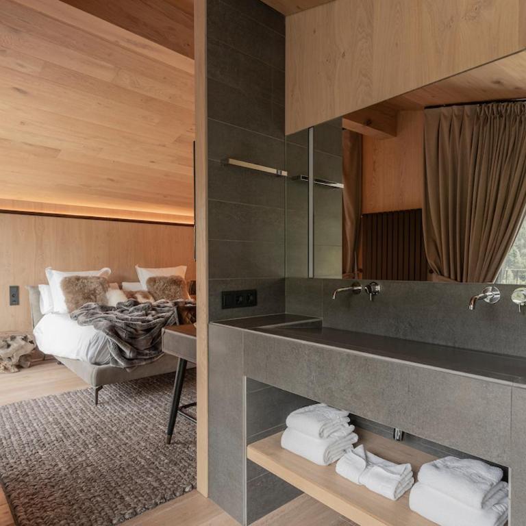 Hotel Naudi Boutique Adults only - Suite Superior con cama extragrande - 4