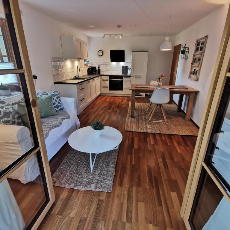 Ferienwohnung Wiesenblick - Apartment mit 1 Schlafzimmer - 1