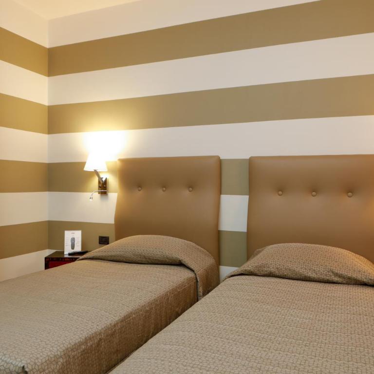 Hotel Lancaster - Twin Room - 2