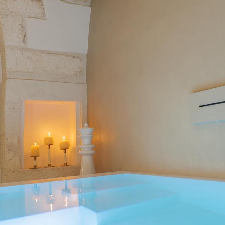 Eurydice Suite with Infinity Jacuzzi - One-Bedroom Apartment - 5