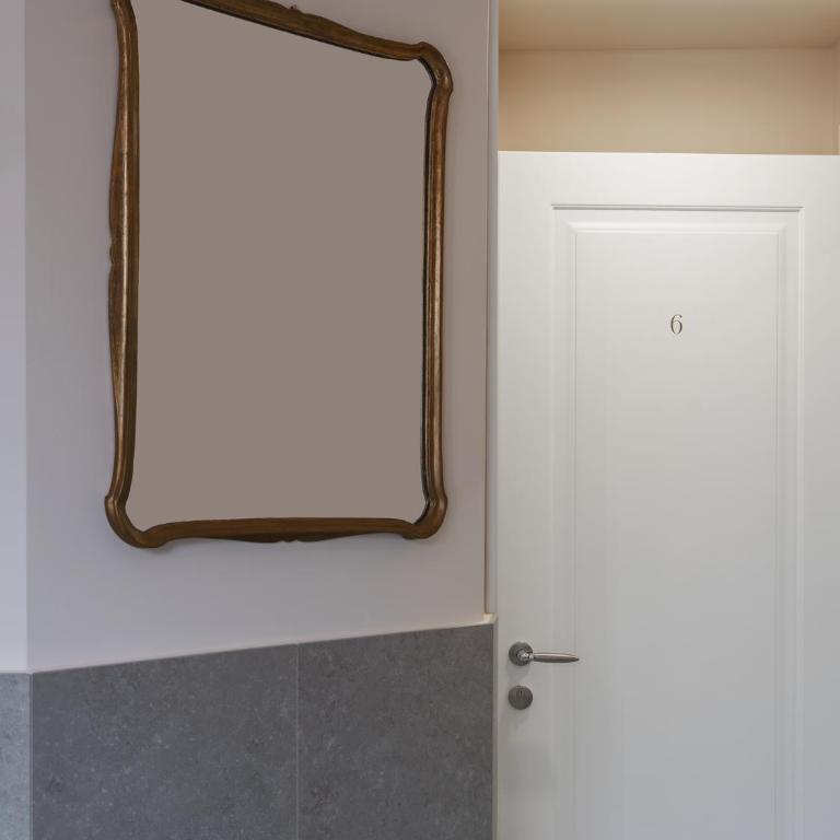 Maison boutique Matteotti - Deluxe Double Room with Private Bathroom - 8