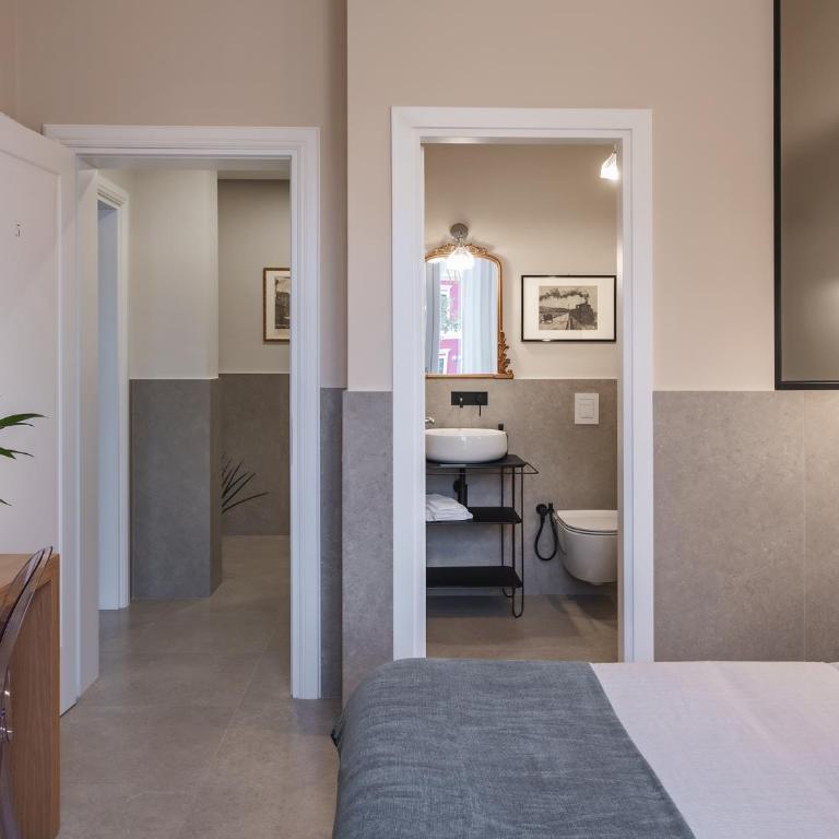 Maison boutique Matteotti - Deluxe Double Room with Private Bathroom - 4