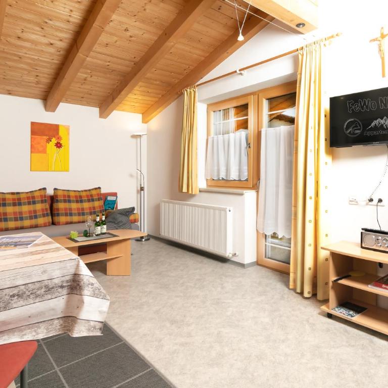 Appartement Kuen - Two-Bedroom Apartment with Shower - 33