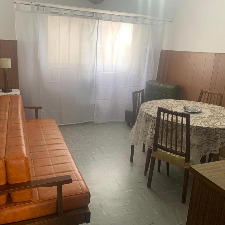 Dto en SANTA TERESITA rento por semana de fin de semana a fin de semana, a 1 cuadra de la playa y 4 del centro p 4 a 6 pax - Apartamento de 1 dormitorio - 8