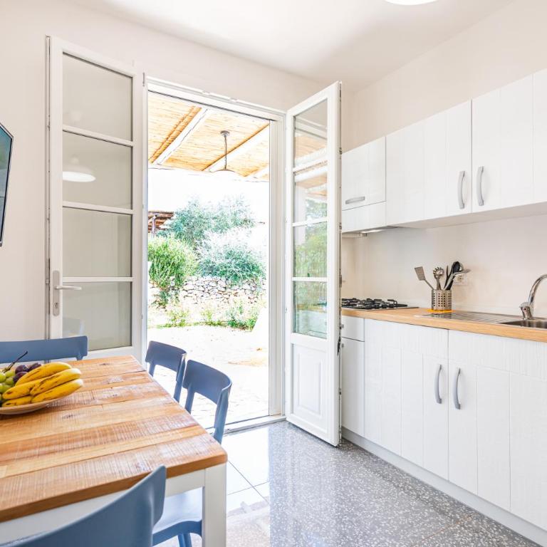 PORTO CESAREO CAMPING & Village - Bungalow con 1 Camera da Letto - 2