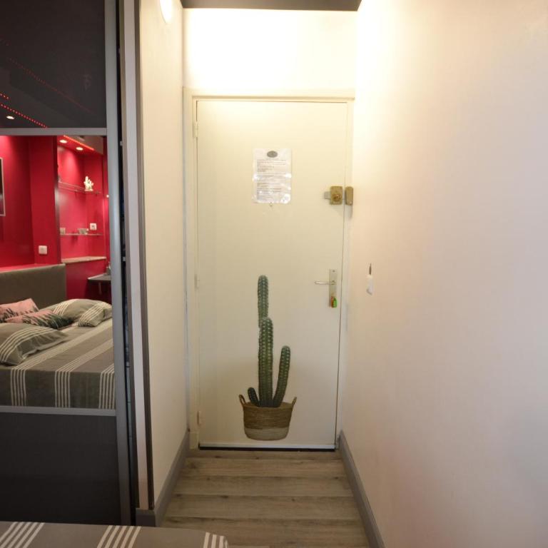 Studio Naturiste "LE CACTUS" Coursives Port Nature 614 - Studio - Vue sur Mer - 33