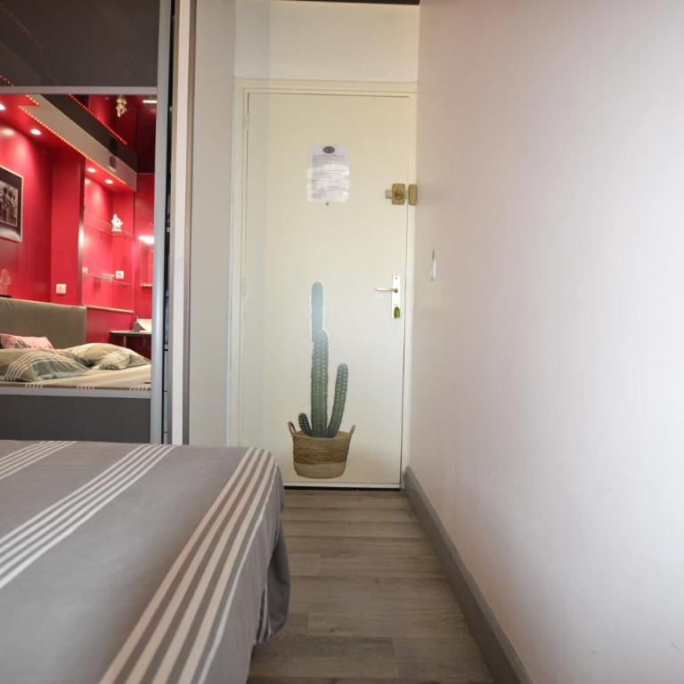 Studio Naturiste "LE CACTUS" Coursives Port Nature 614 - Studio - Vue sur Mer - 34