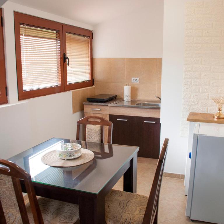 Apartmani Sunčica - Studio Apartment - 9