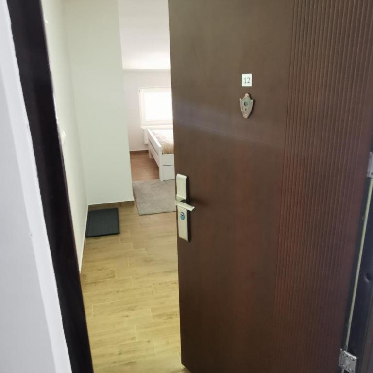 Divcibare Centar 1 - Apartman sa 1 Spavaćom Sobom - 10