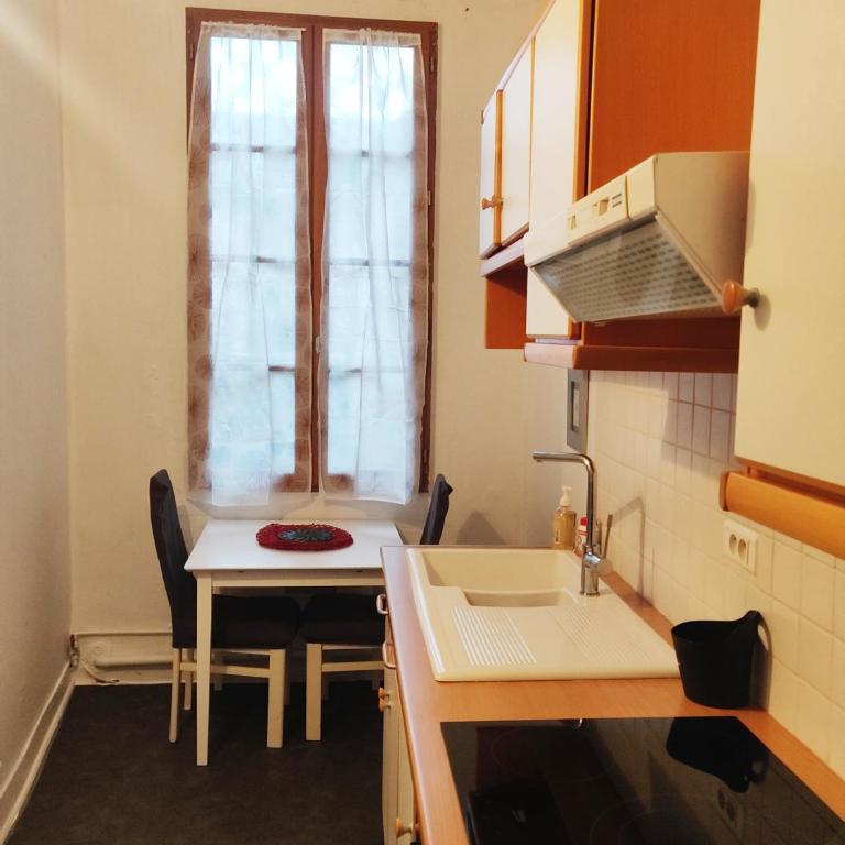 2 chambres 88m2 Extra centre historique Cahors vaste appartement convivial et cosy - Appartement 1 Chambre - 3