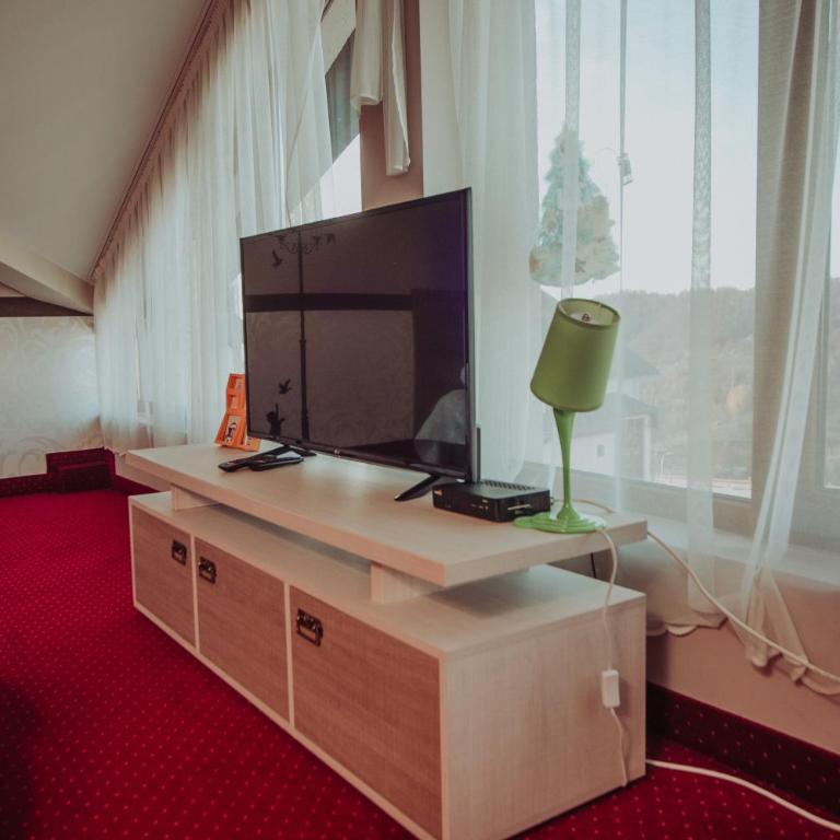 Milmari - Breakfast and pool - Superior Apartment - 9