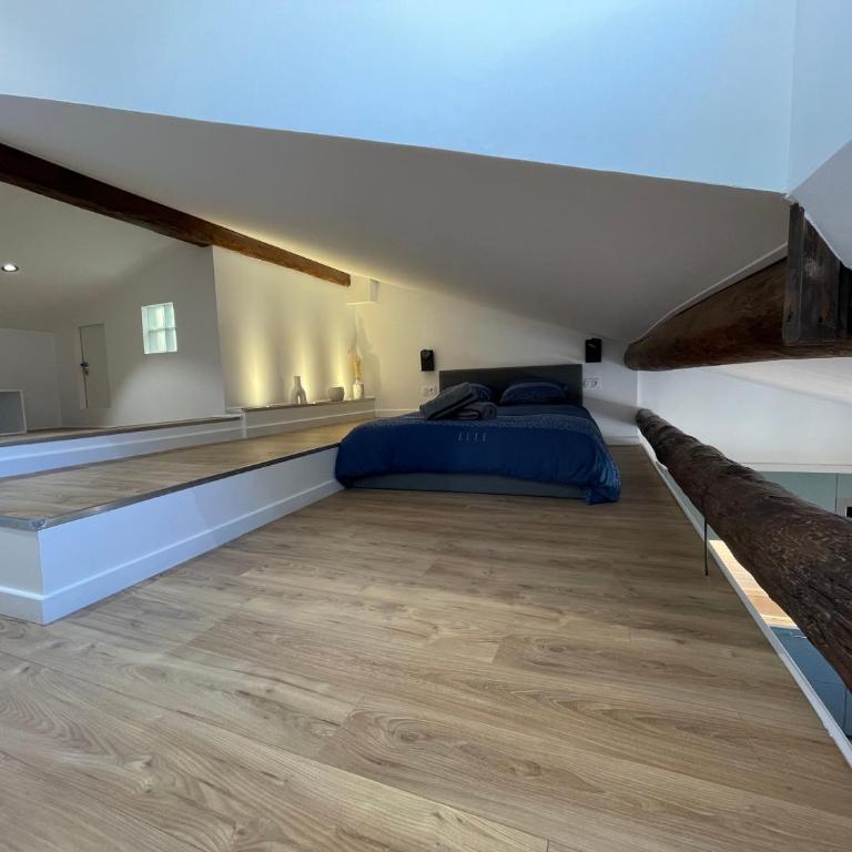 Nice Renting - MASSENA - LOFT - HEART of VIEIL ANTIBES - THE MARKET WITH SEA VIEW - Appartement 1 Chambre - 19