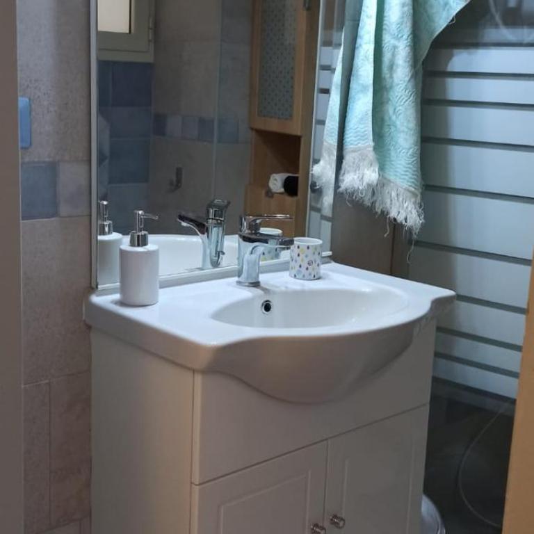 La Casetta - One-Bedroom Apartment - 8