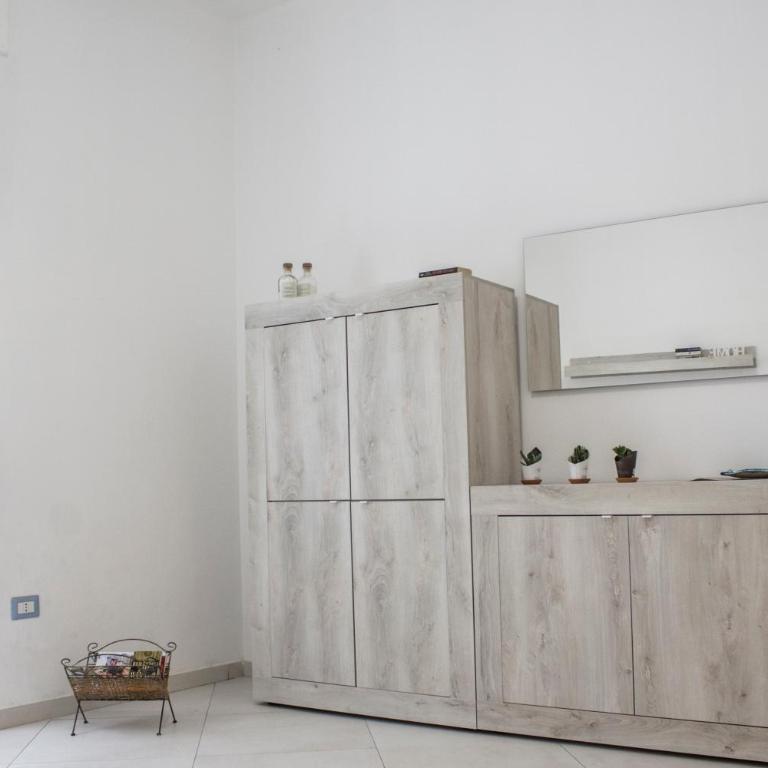 La Casetta - One-Bedroom Apartment - 11