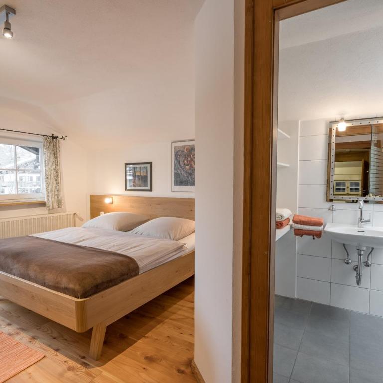 Ferienwohnungen Alpentraum - Haus Karin - Apartment mit Blick auf die Berge - 8