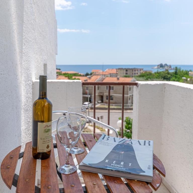 Apartments Vjera Petrovac - Studio with Sea View - 2