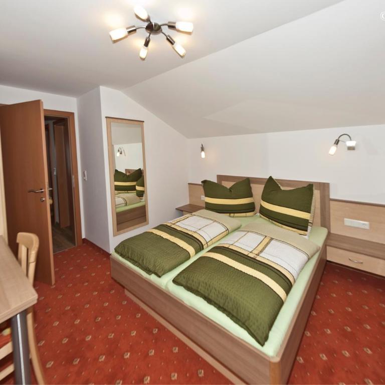 Appartement Haus Burgblick - Apartment mit 2 Schlafzimmern - 3