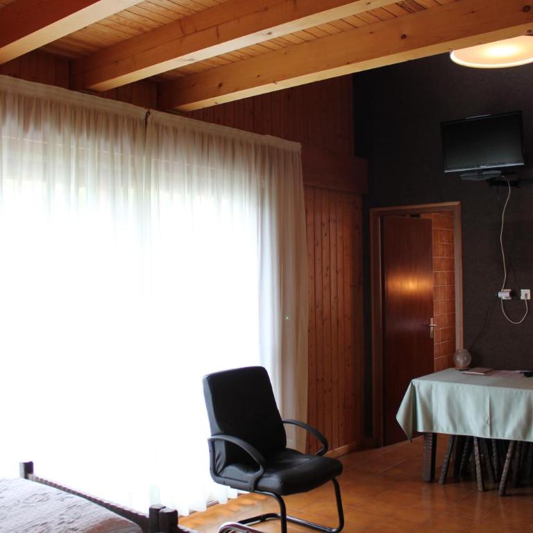 Les Moineaux - Chambre Familiale (4 Adultes) - 1